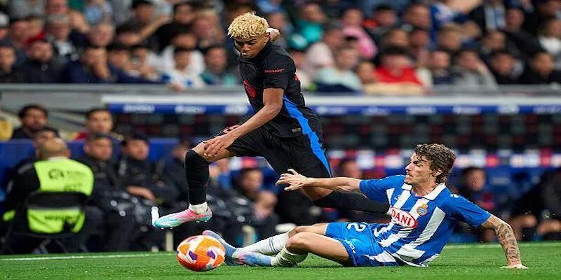 Những khó khăn đầu trận của Barcelona trước Espanyol Những khó khăn đầu trận của Barcelona trước Espanyol