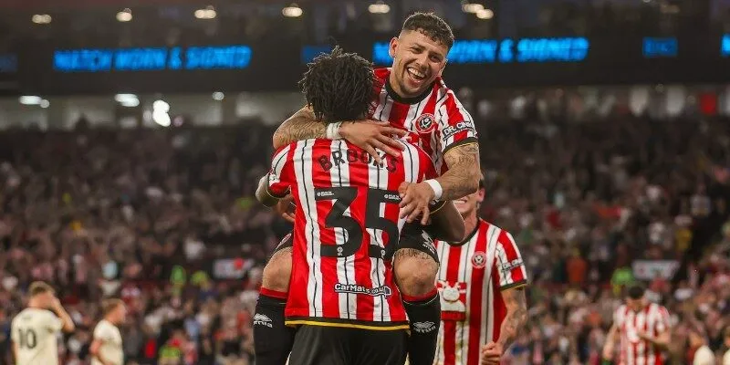 Sheffield United vào chung kết Play-off Championship sau khi đánh bại Bristol City Sheffield United vào chung kết Play-off Championship sau khi đánh bại Bristol City
